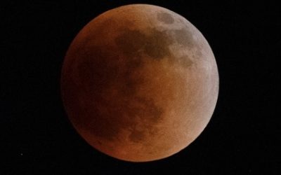 ¡Conoce la energía que trae el Eclipse Total de Luna del 16 de Mayo!